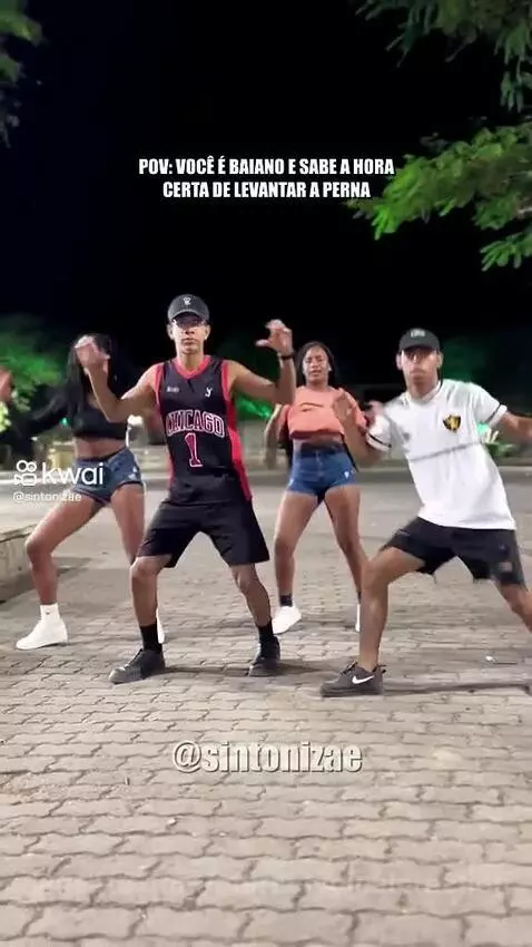 Prévia da publicação de stereotypicalerection