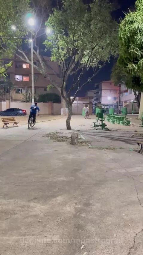 Prévia da publicação de monstrograu