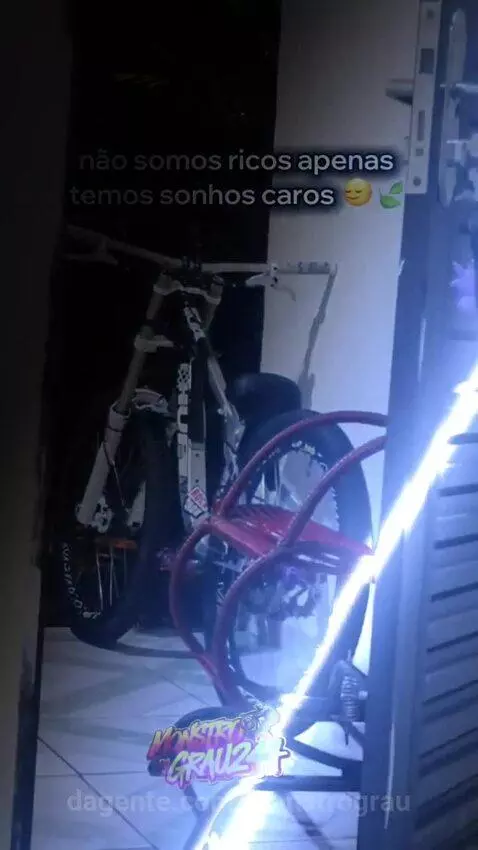 Prévia da publicação de monstrograu