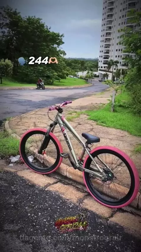 Prévia da publicação de monstrograu
