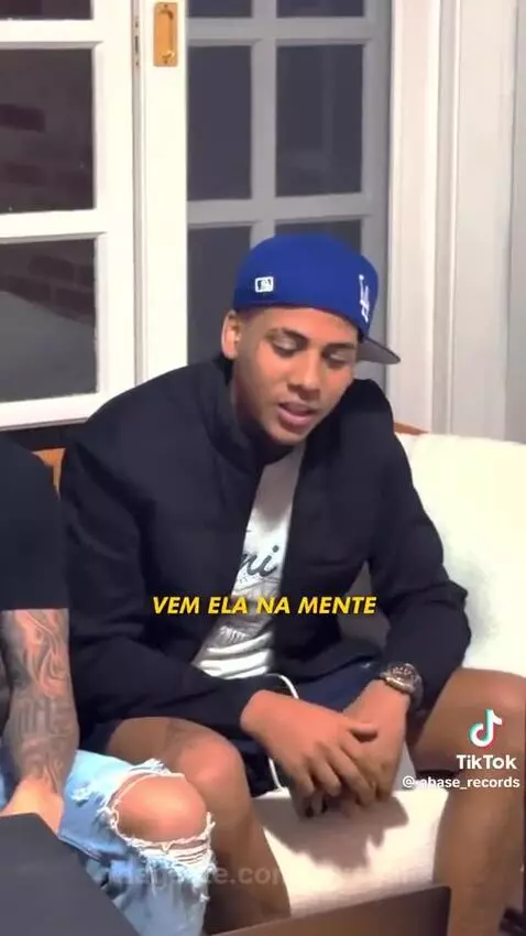 Prévia da publicação de juvenal