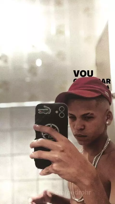 Prévia da publicação de pedrohr