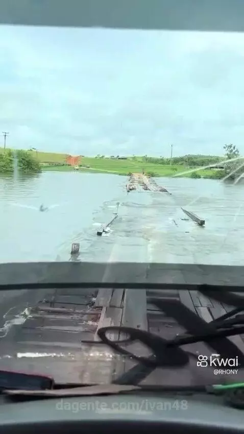 Prévia da publicação de ivan48